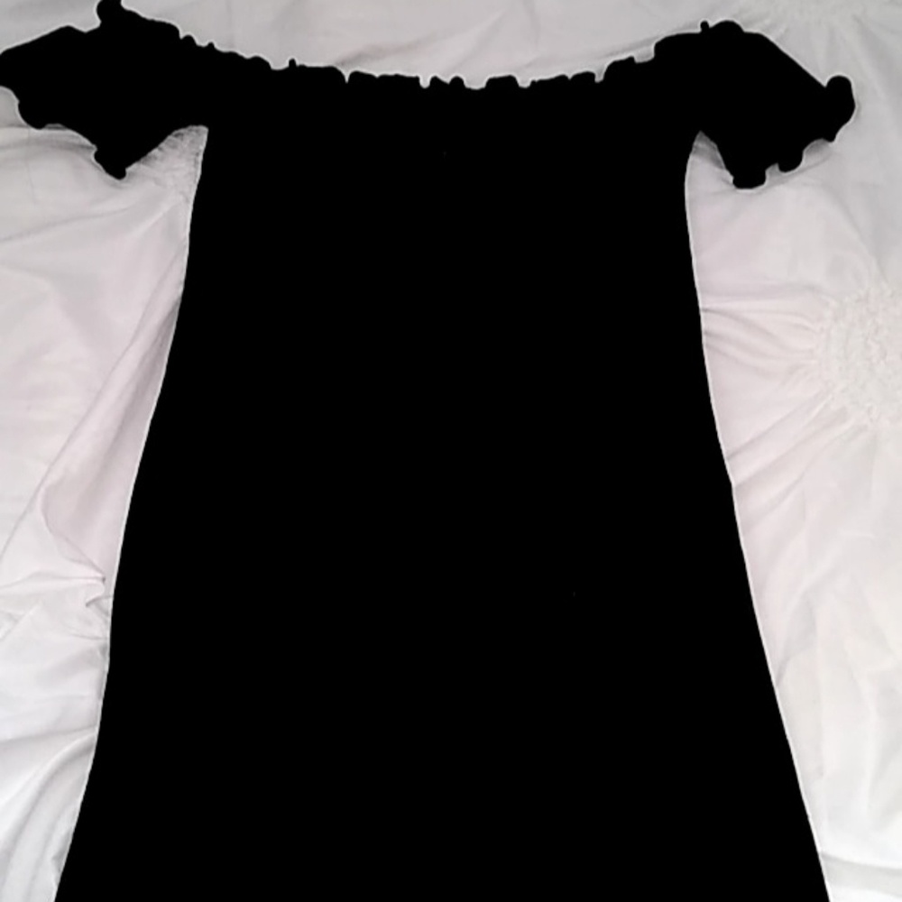 Off the shoulder bodycon dress